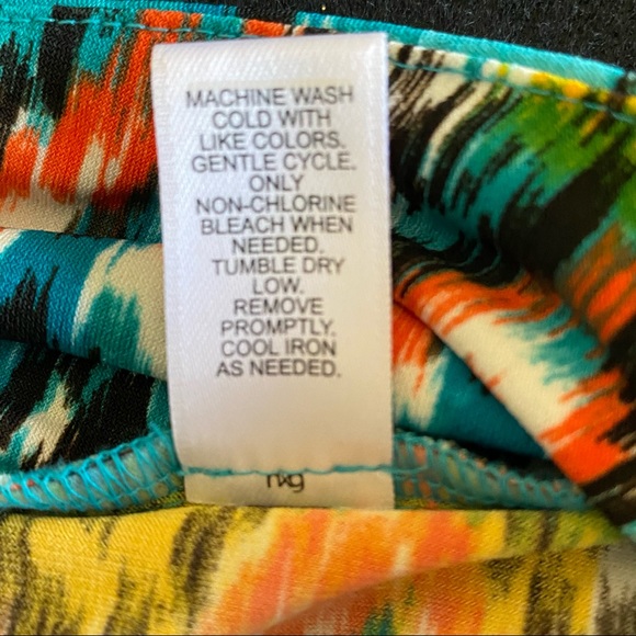 Cato pull on wide waist bank flowy comfy brightly colored skirt 30 - 33 waist - Picture 6 of 6